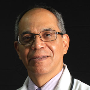 Dr. Manuel Novoa